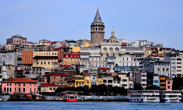 Viva su viaje con el alquiler de autos en Estambul